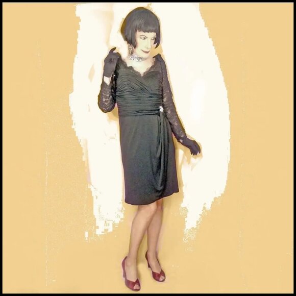 Black Lace Sheath, Long Sleeve Dress, 50s Style with Rhinestone Brooch - 90s - Picture 8 of 14